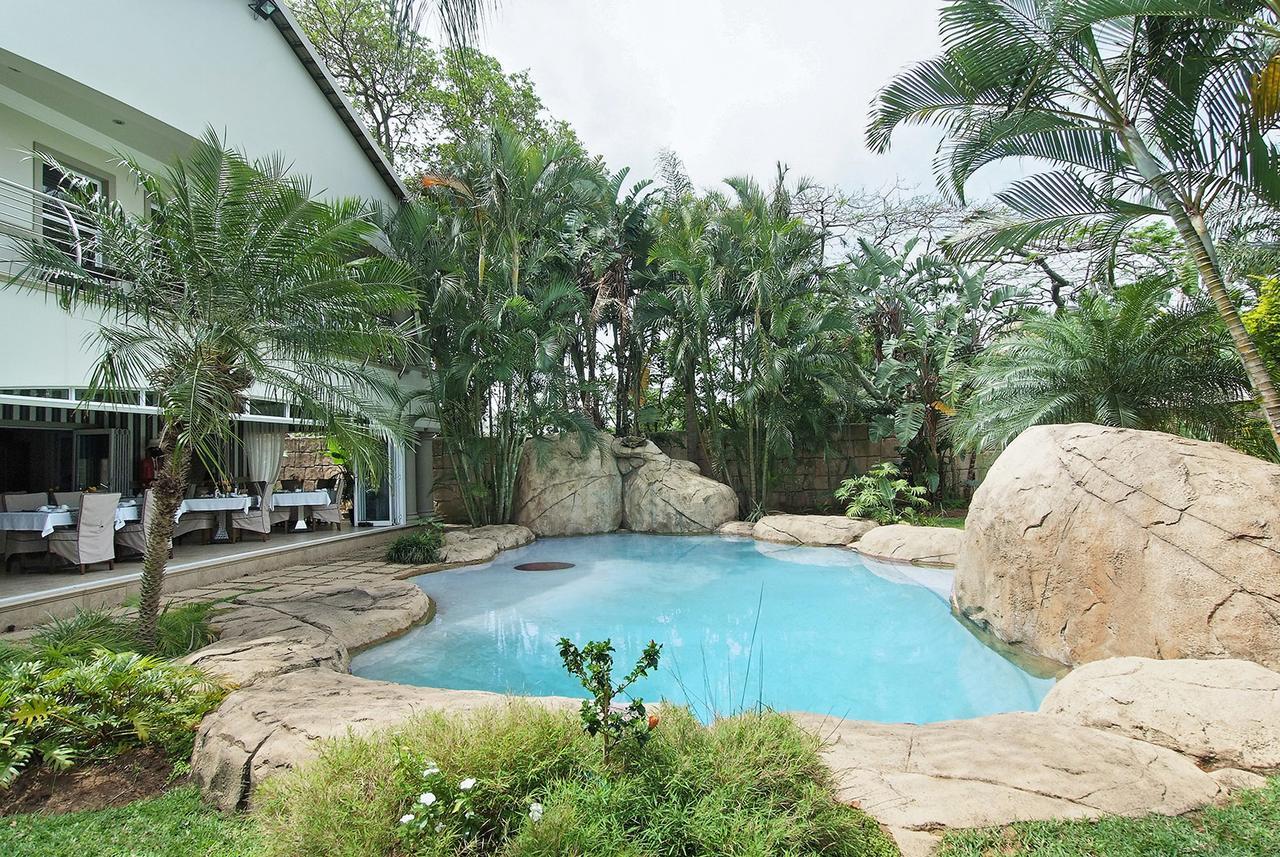 Ushaka Manor Guest House 다반 외부 사진