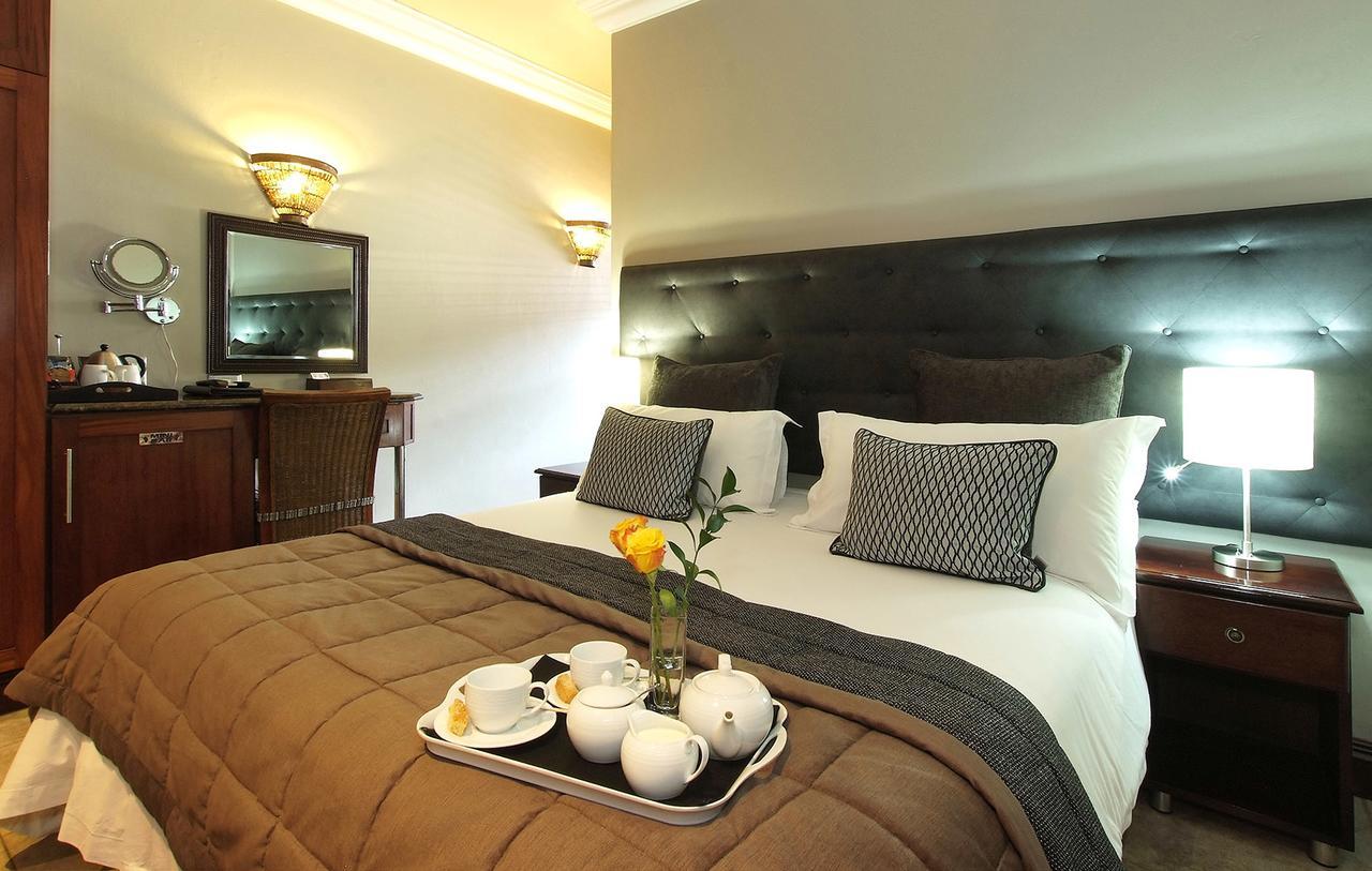 Ushaka Manor Guest House 다반 외부 사진