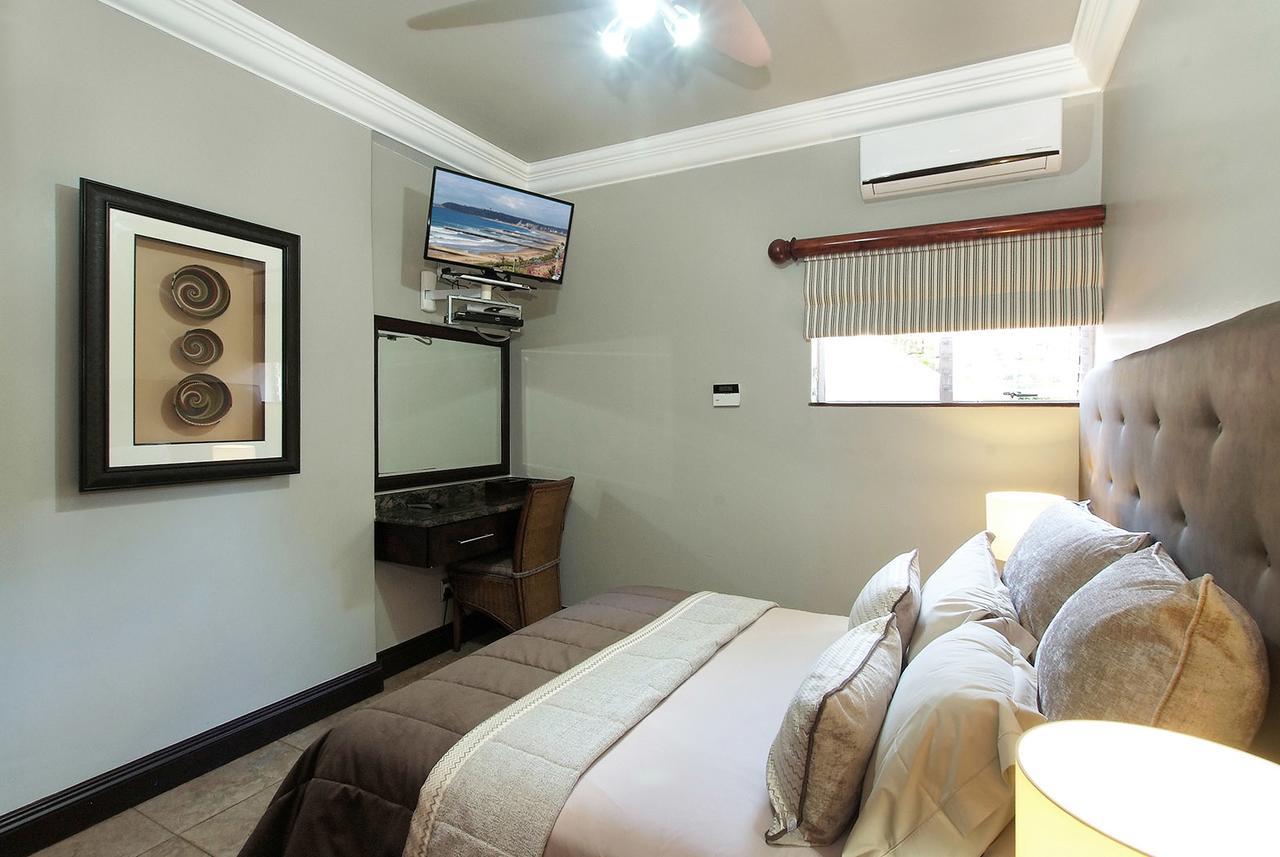 Ushaka Manor Guest House 다반 외부 사진