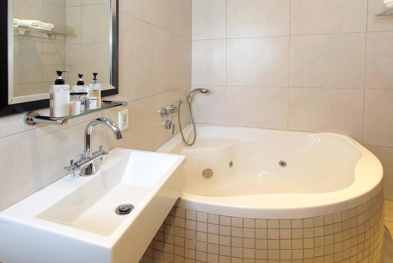 Ushaka Manor Guest House 다반 외부 사진